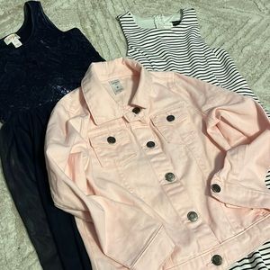 EUC (1 NWT) 3 Piece Girls Size 8/M Bundle